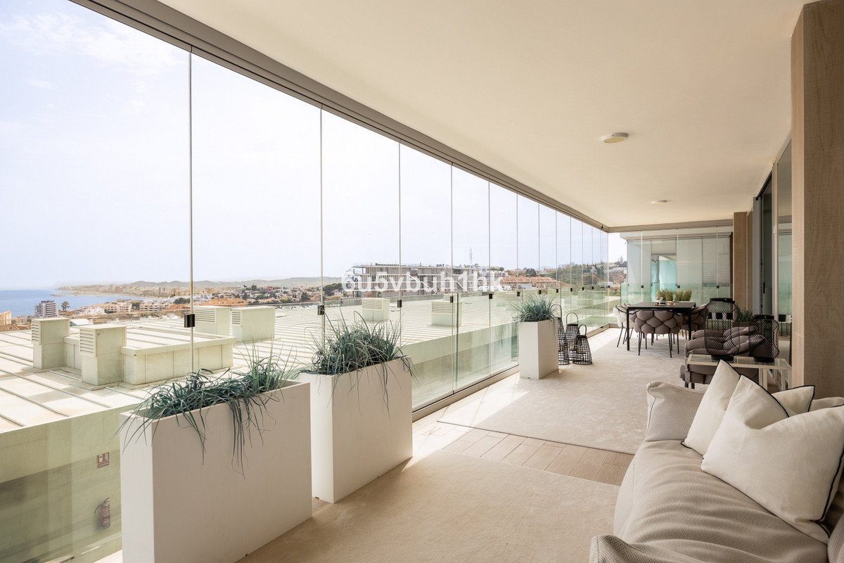 4 Bed Apartment for sale in Fuengirola Costa Del Sol, Málaga, Spain