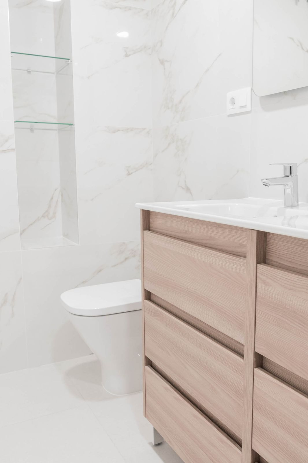 2 Bed Apartment for sale in Los Boliches Costa Del Sol, Málaga, Spain