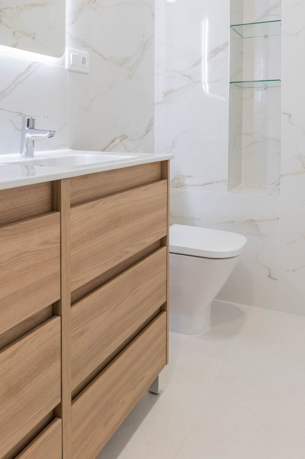 2 Bed Apartment for sale in Los Boliches Costa Del Sol, Málaga, Spain