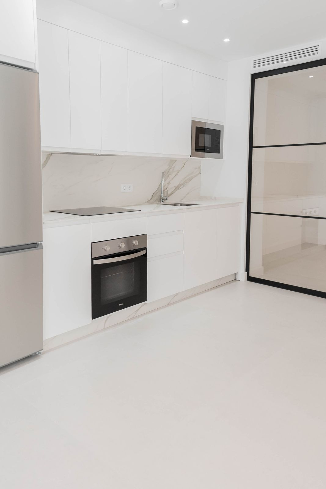 2 Bed Apartment for sale in Los Boliches Costa Del Sol, Málaga, Spain