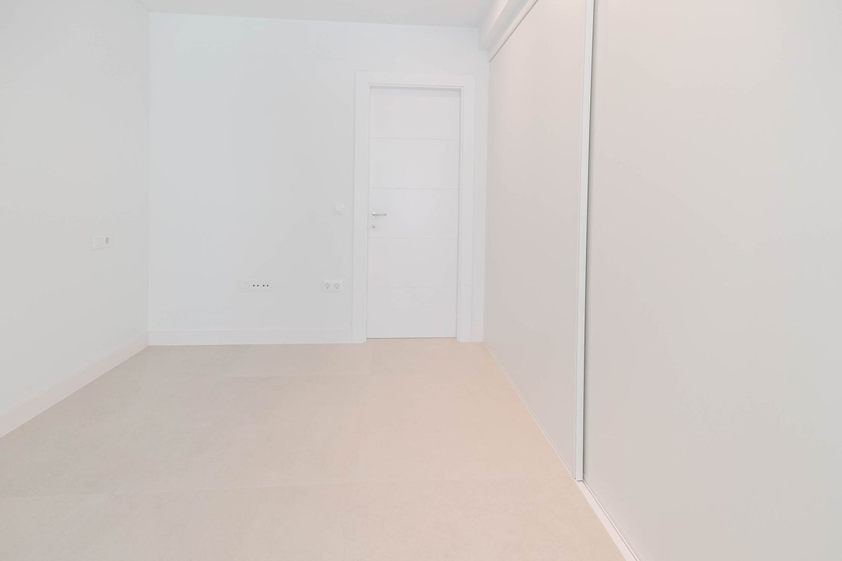 2 Bed Apartment for sale in Los Boliches Costa Del Sol, Málaga, Spain