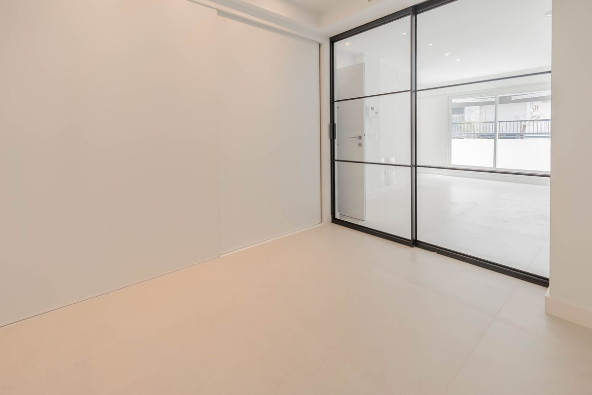 2 Bed Apartment for sale in Los Boliches Costa Del Sol, Málaga, Spain