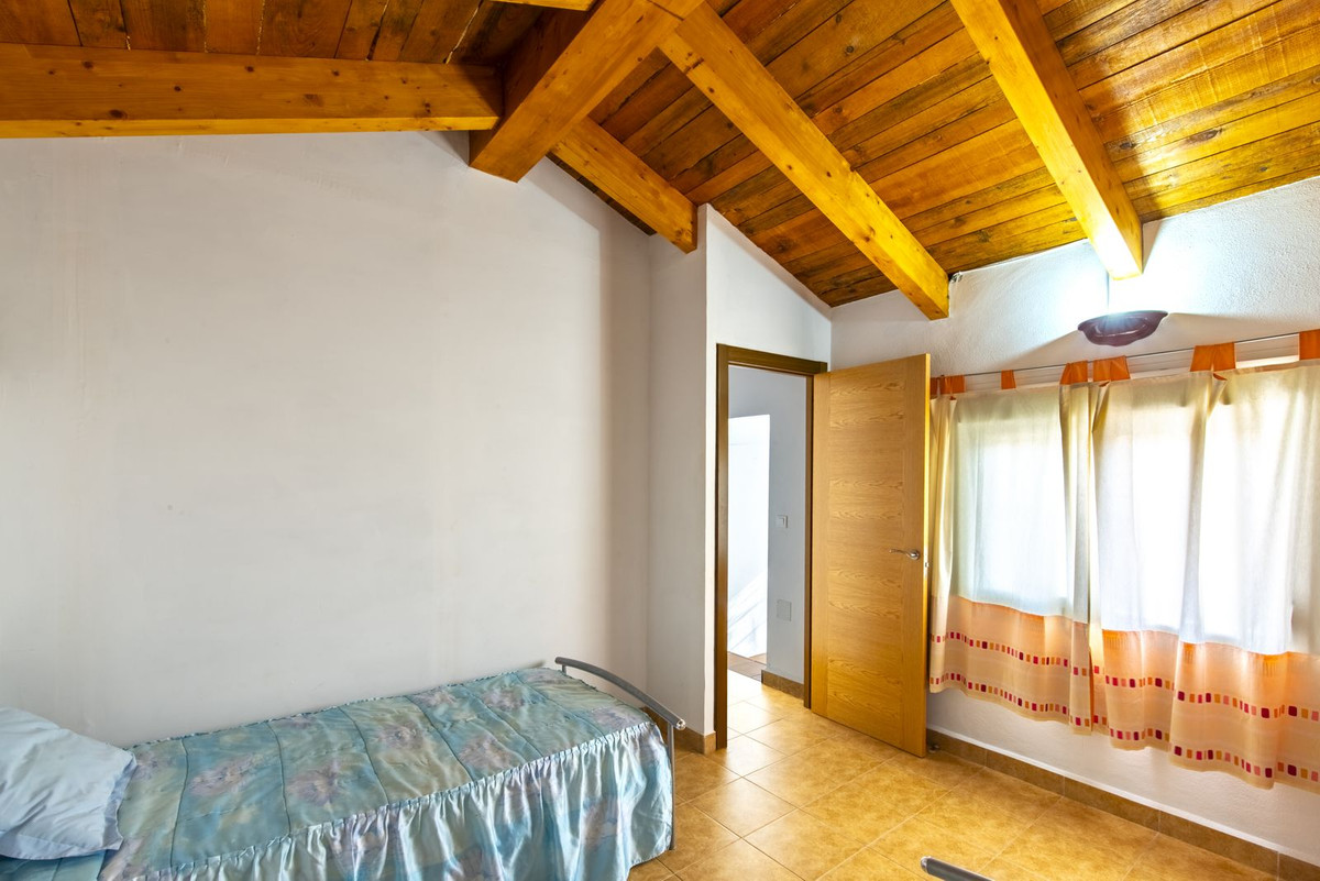 2 Bed Townhouse for sale in Coín Costa Del Sol, Málaga, Spain