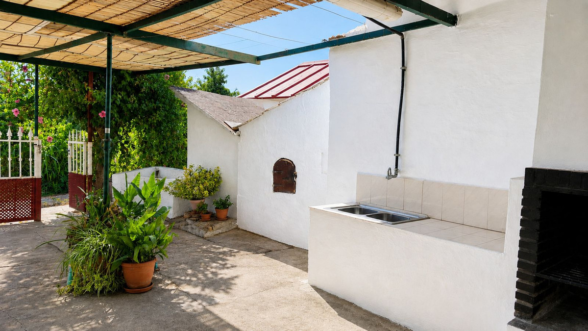 2 Bed Townhouse for sale in Coín Costa Del Sol, Málaga, Spain