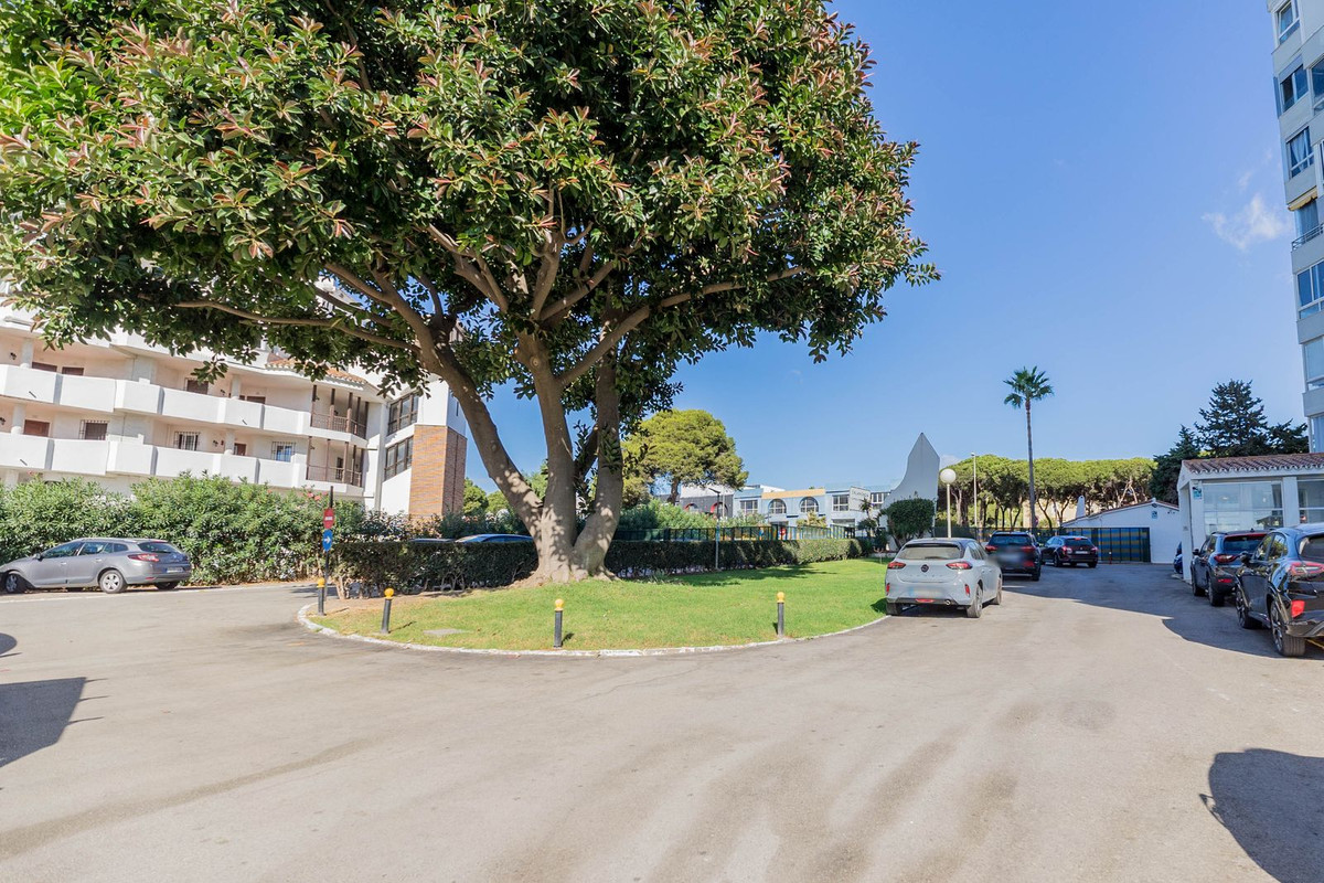 Apartment for sale in Calahonda Costa Del Sol, Málaga, Spain