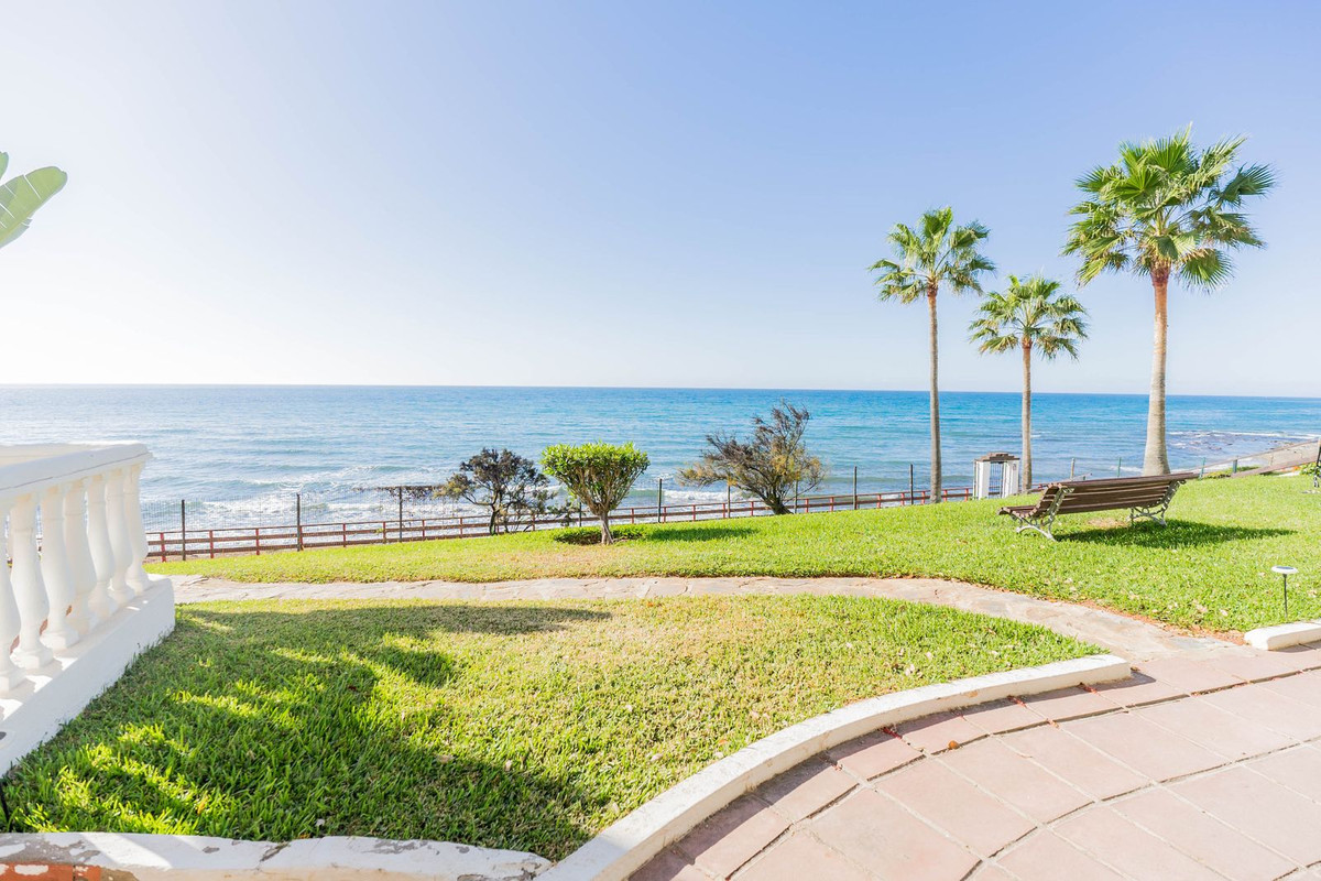 Apartment for sale in Calahonda Costa Del Sol, Málaga, Spain