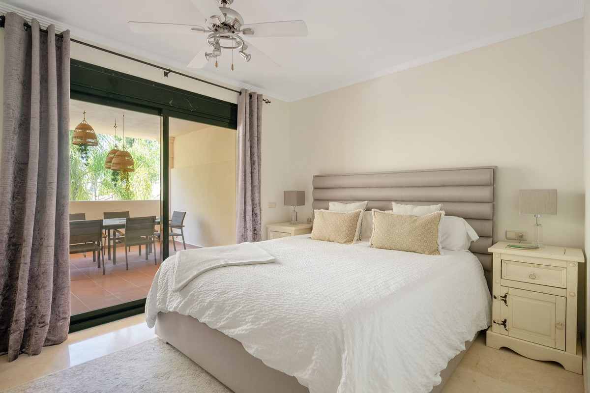3 Bed Apartment for sale in Nueva Andalucía Costa Del Sol, Málaga, Spain