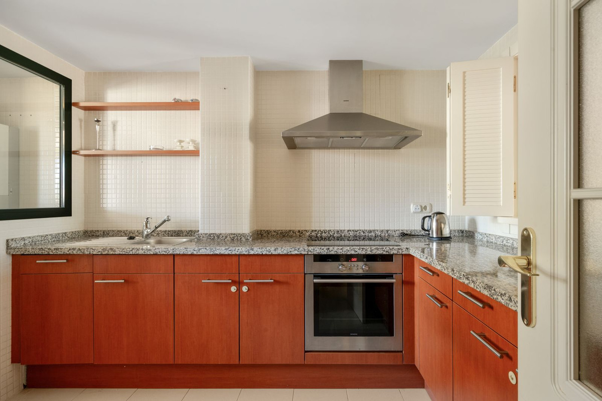 3 Bed Apartment for sale in Nueva Andalucía Costa Del Sol, Málaga, Spain