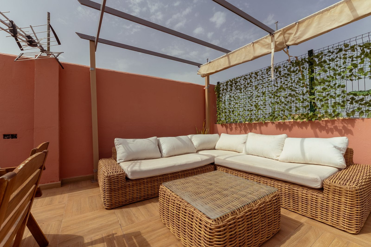 2 Bed Apartment for sale in Las Lagunas Costa Del Sol, Málaga, Spain