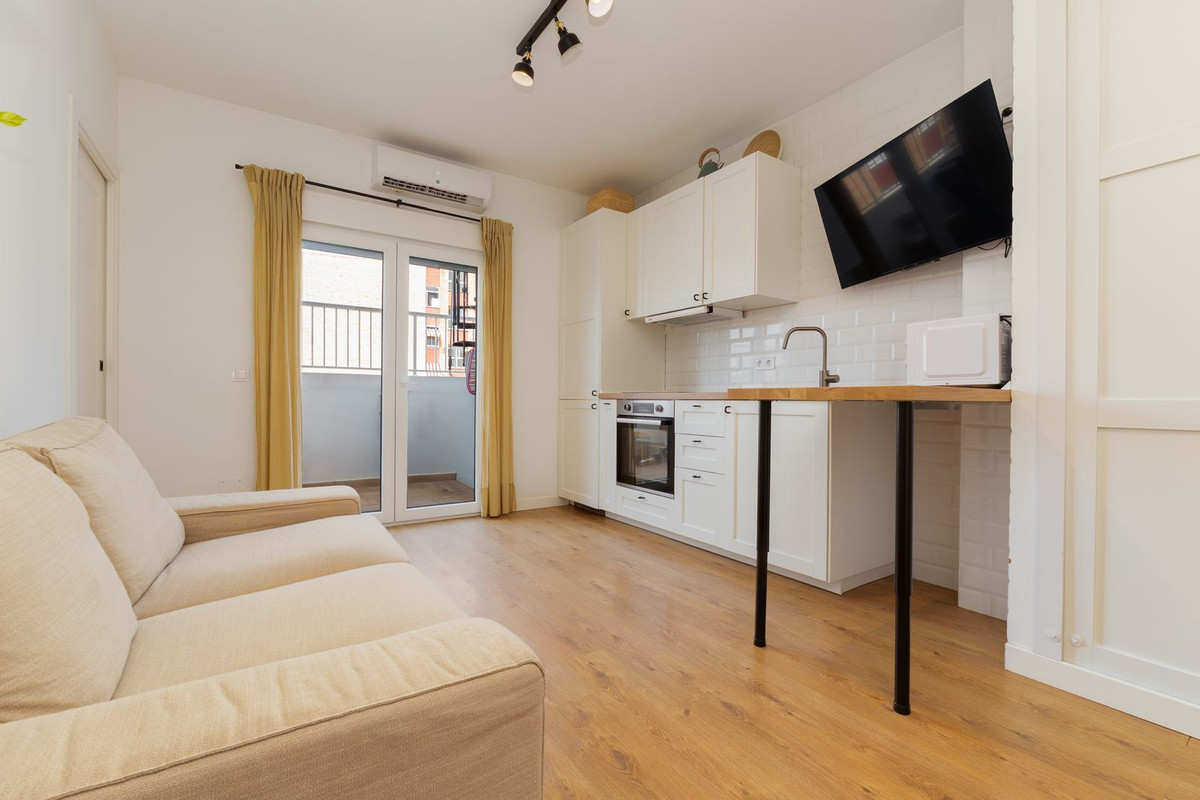 2 Bed Apartment for sale in Las Lagunas Costa Del Sol, Málaga, Spain