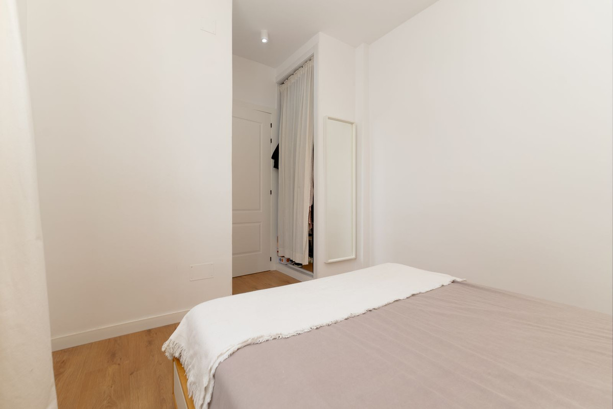2 Bed Apartment for sale in Las Lagunas Costa Del Sol, Málaga, Spain