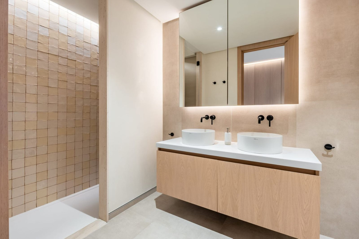 3 Bed Apartment for sale in Málaga Costa Del Sol, Málaga, Spain