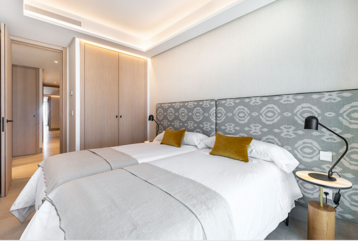3 Bed Apartment for sale in Málaga Costa Del Sol, Málaga, Spain