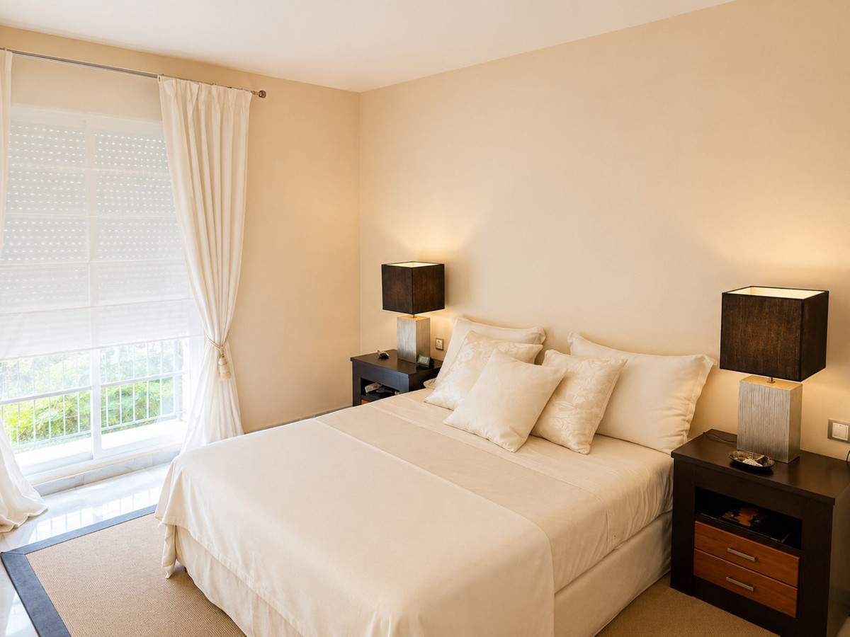 2 Bed Apartment for sale in Nueva Andalucía Costa Del Sol, Málaga, Spain