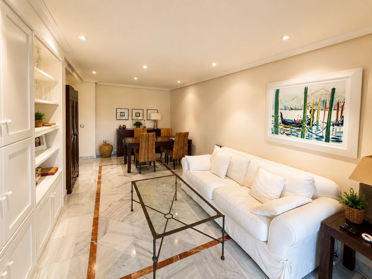 2 Bed Apartment for sale in Nueva Andalucía Costa Del Sol, Málaga, Spain
