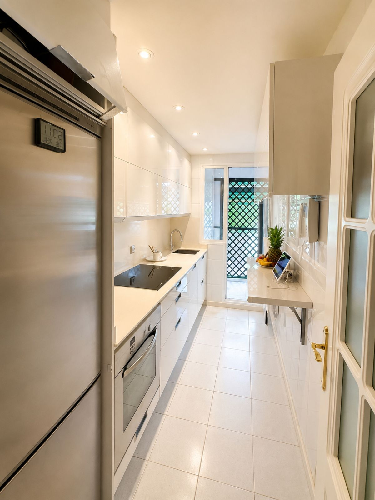 2 Bed Apartment for sale in Nueva Andalucía Costa Del Sol, Málaga, Spain