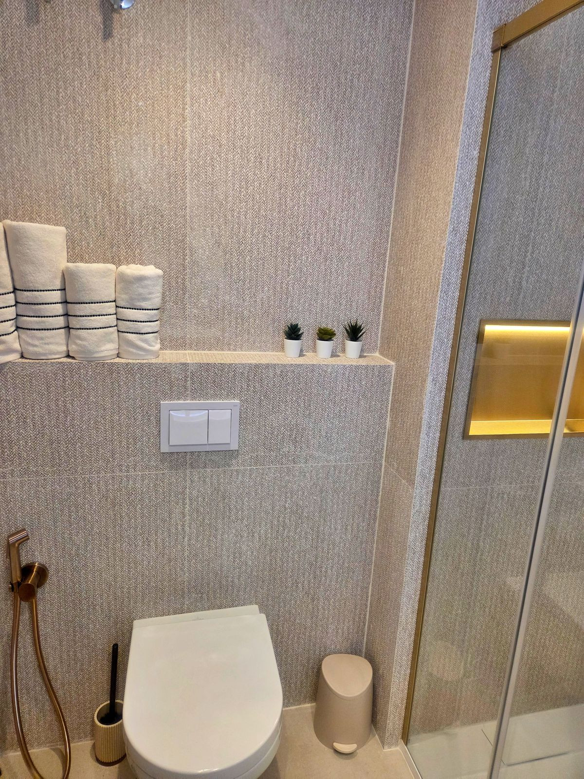 3 Bed Apartment for sale in Puerto Banús Costa Del Sol, Málaga, Spain