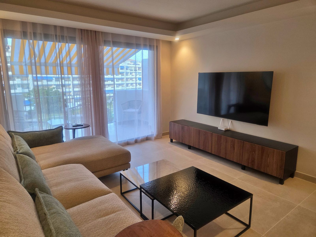 3 Bed Apartment for sale in Puerto Banús Costa Del Sol, Málaga, Spain