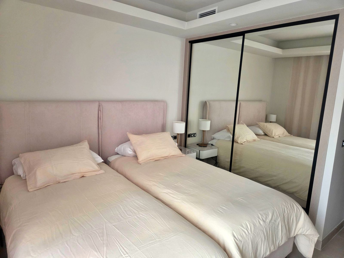 3 Bed Apartment for sale in Puerto Banús Costa Del Sol, Málaga, Spain