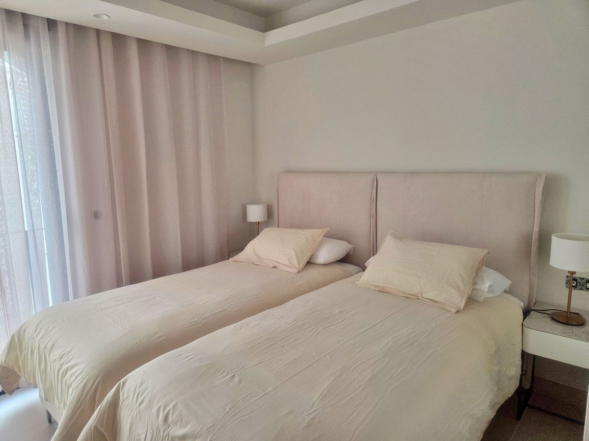 3 Bed Apartment for sale in Puerto Banús Costa Del Sol, Málaga, Spain