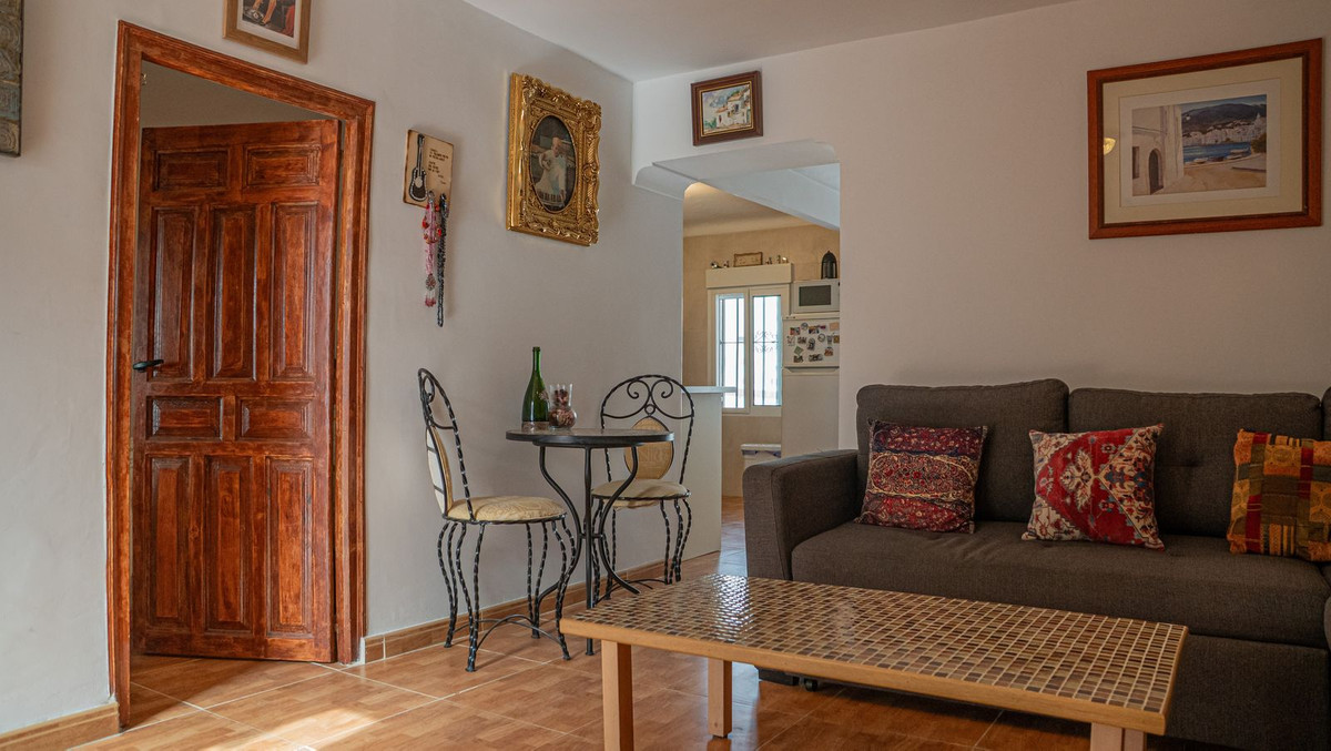 2 Bed Townhouse for sale in Alora Costa Del Sol, Málaga, Spain