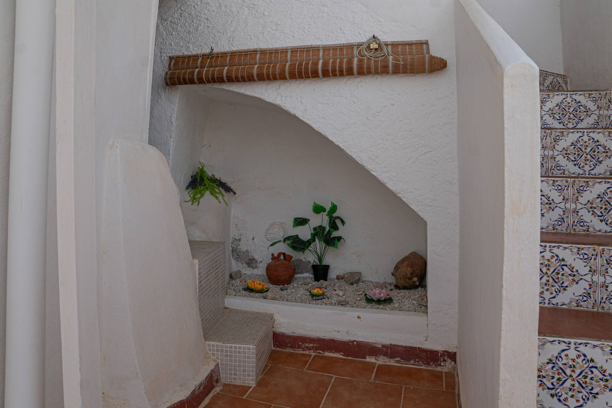 2 Bed Townhouse for sale in Alora Costa Del Sol, Málaga, Spain