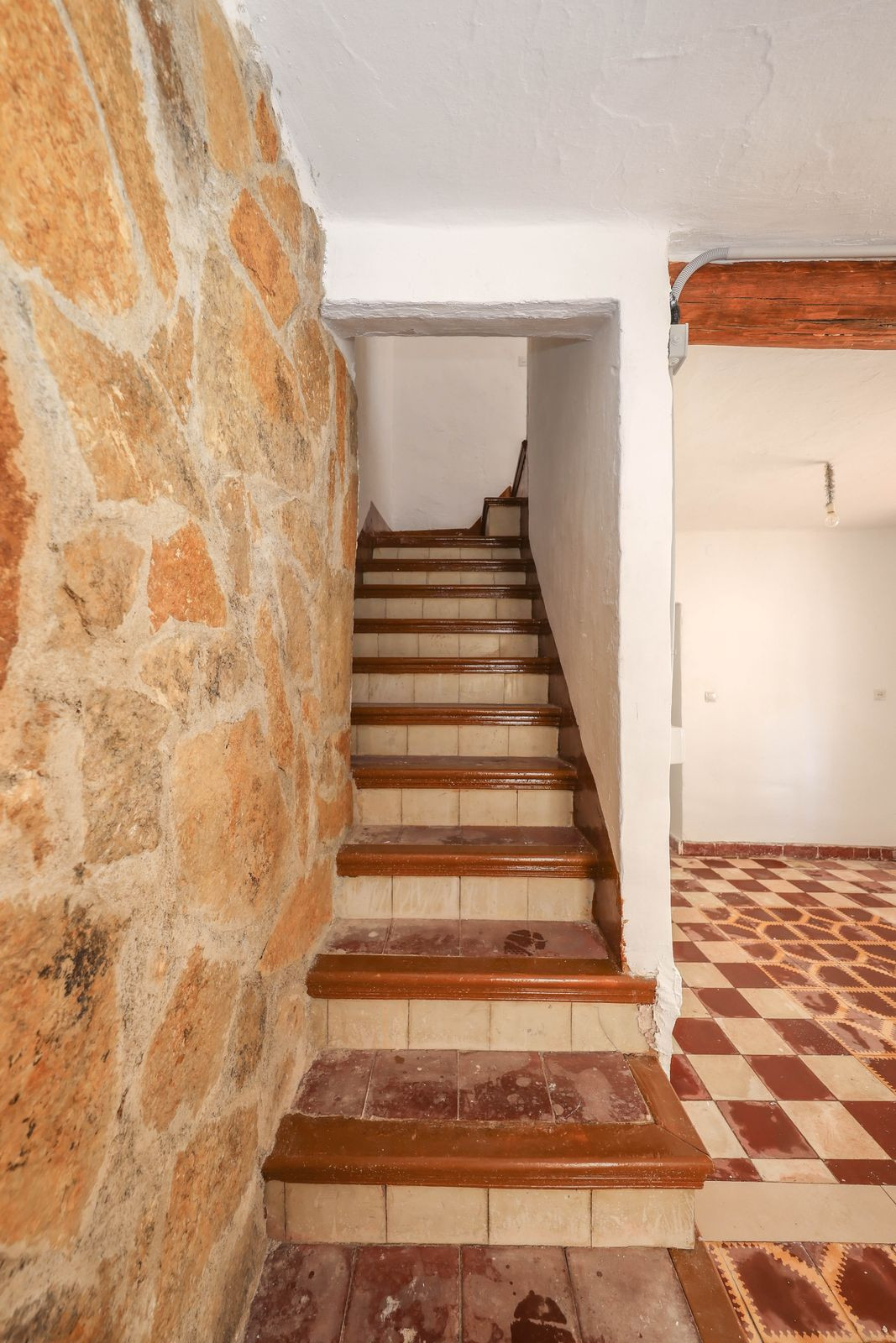 2 Bed Townhouse for sale in Tolox Costa Del Sol, Málaga, Spain