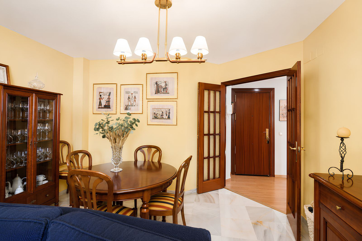 4 Bed Apartment for sale in Los Boliches Costa Del Sol, Málaga, Spain