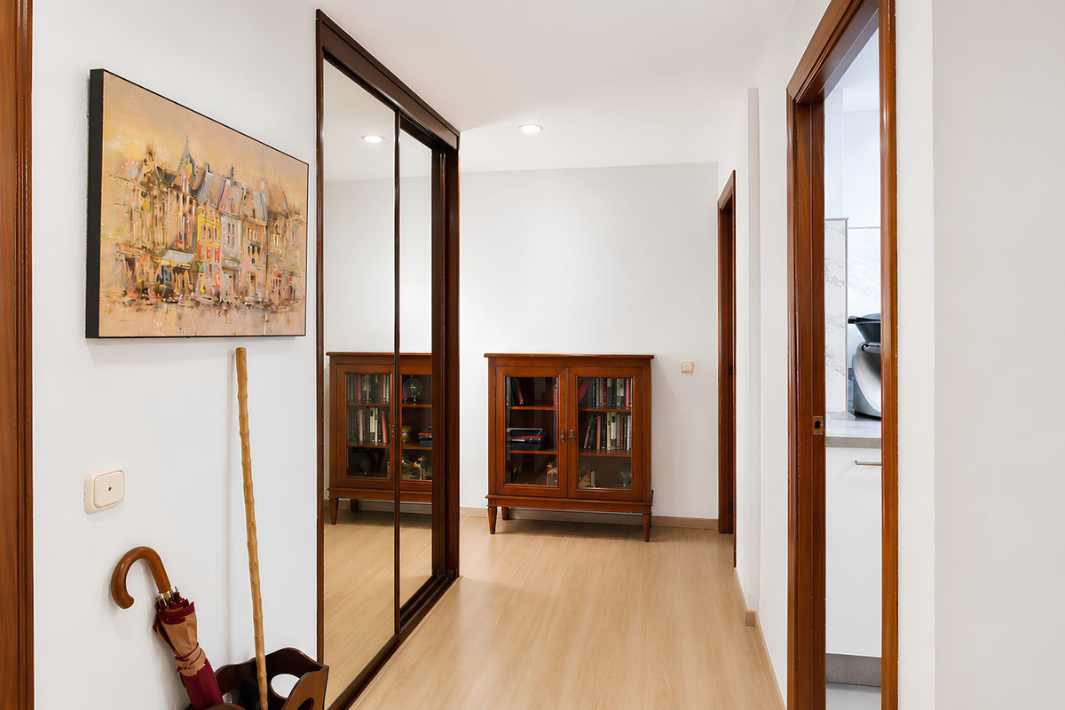 4 Bed Apartment for sale in Los Boliches Costa Del Sol, Málaga, Spain