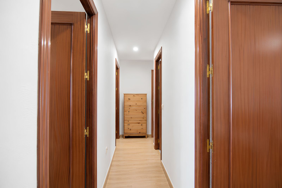 4 Bed Apartment for sale in Los Boliches Costa Del Sol, Málaga, Spain