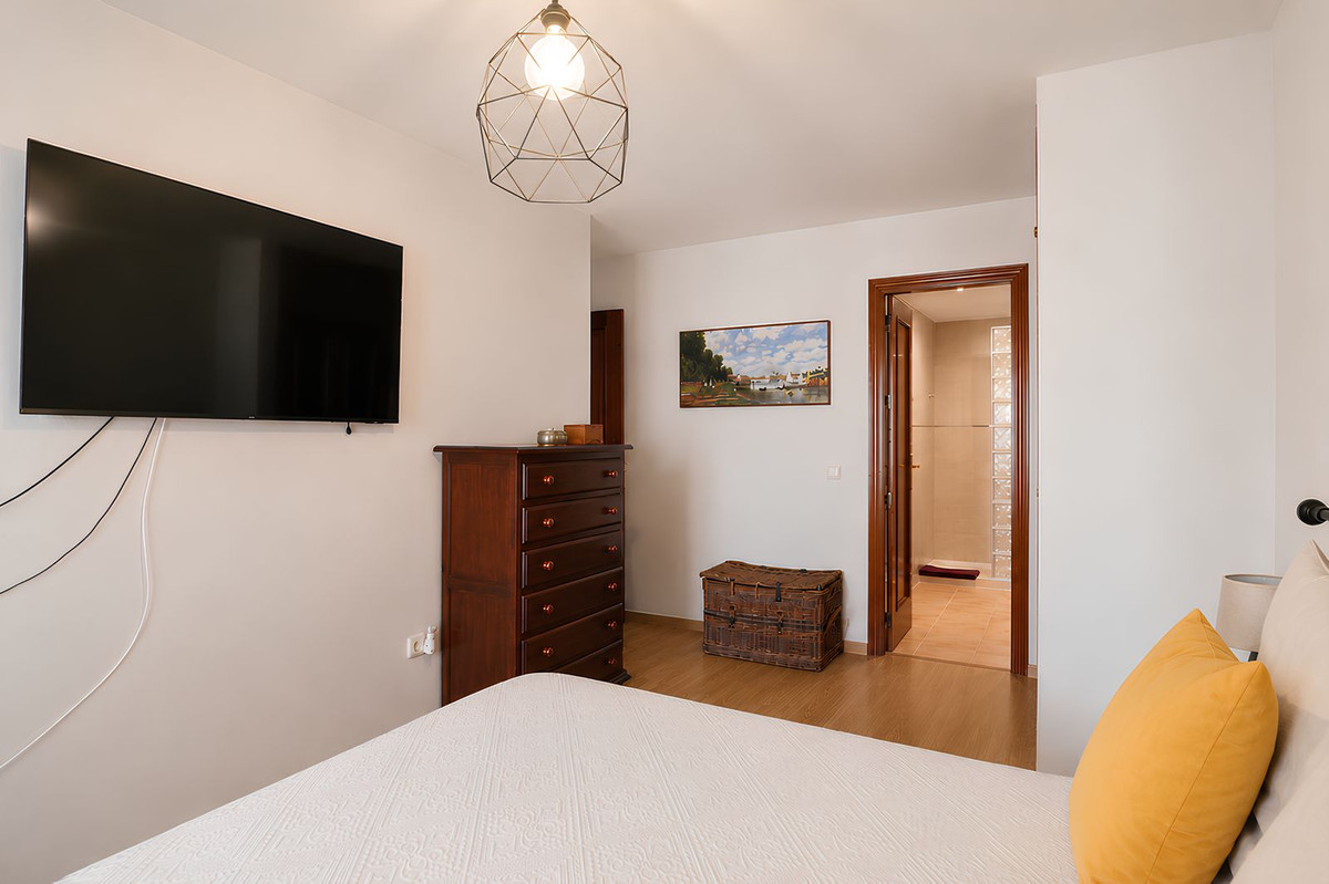 4 Bed Apartment for sale in Los Boliches Costa Del Sol, Málaga, Spain