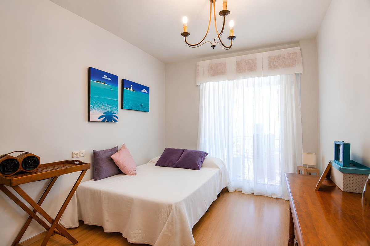 4 Bed Apartment for sale in Los Boliches Costa Del Sol, Málaga, Spain