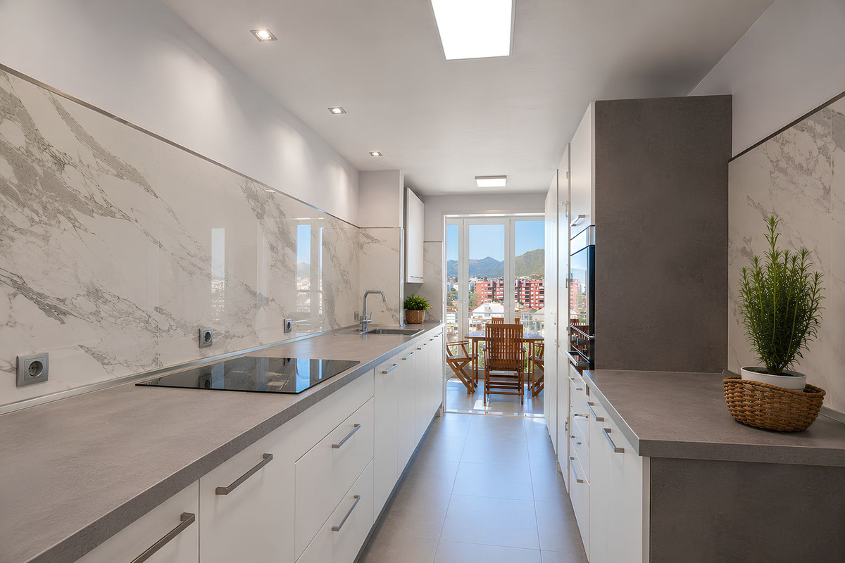 4 Bed Apartment for sale in Los Boliches Costa Del Sol, Málaga, Spain