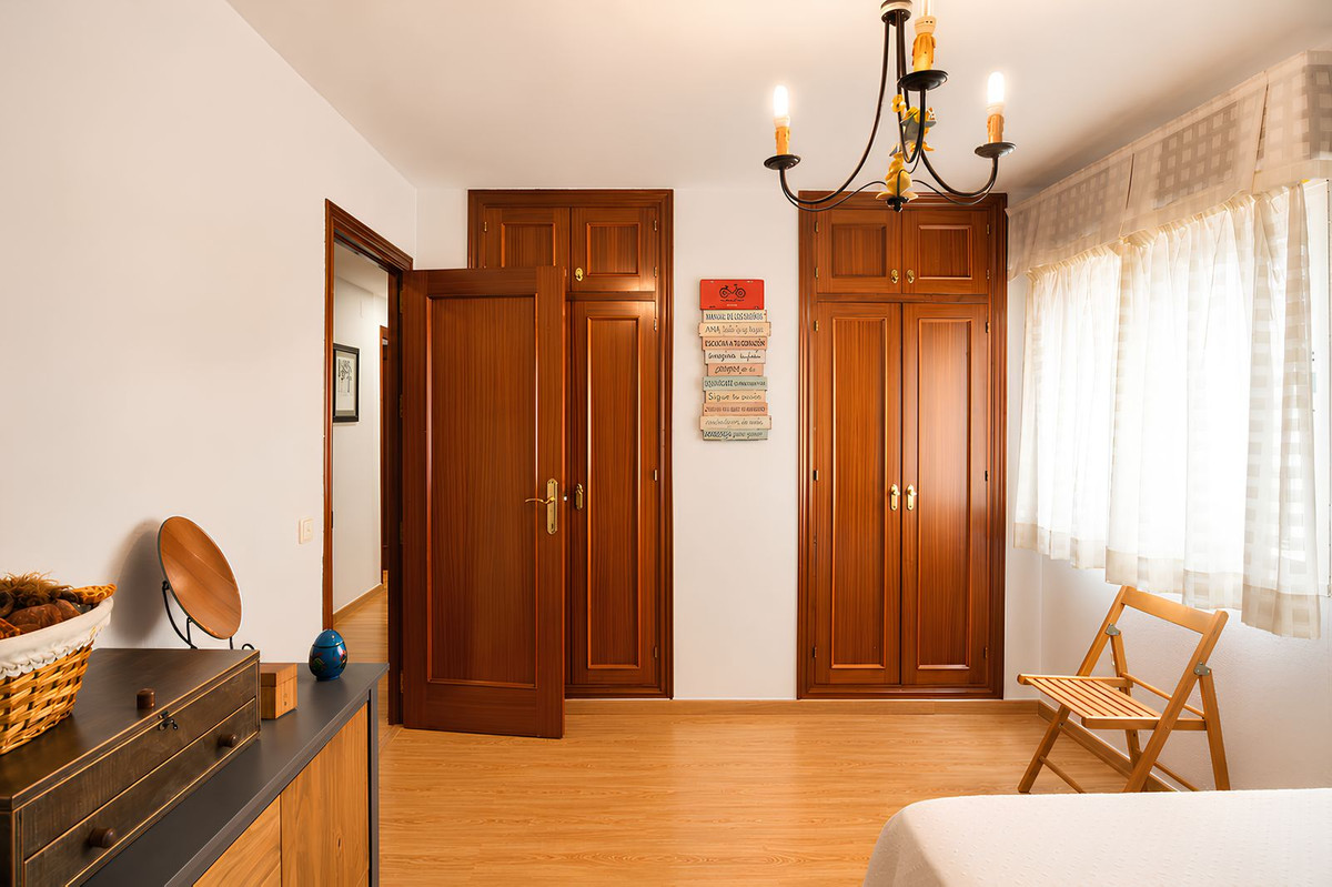 4 Bed Apartment for sale in Los Boliches Costa Del Sol, Málaga, Spain