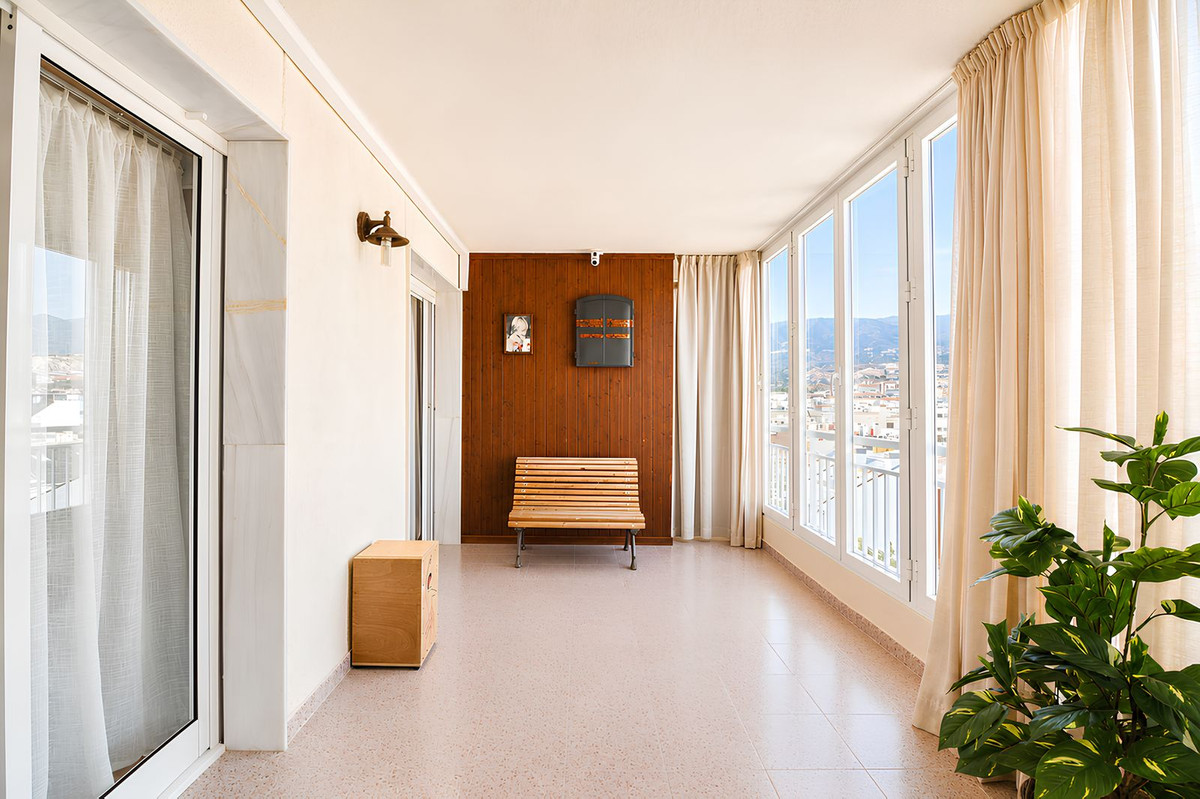4 Bed Apartment for sale in Los Boliches Costa Del Sol, Málaga, Spain