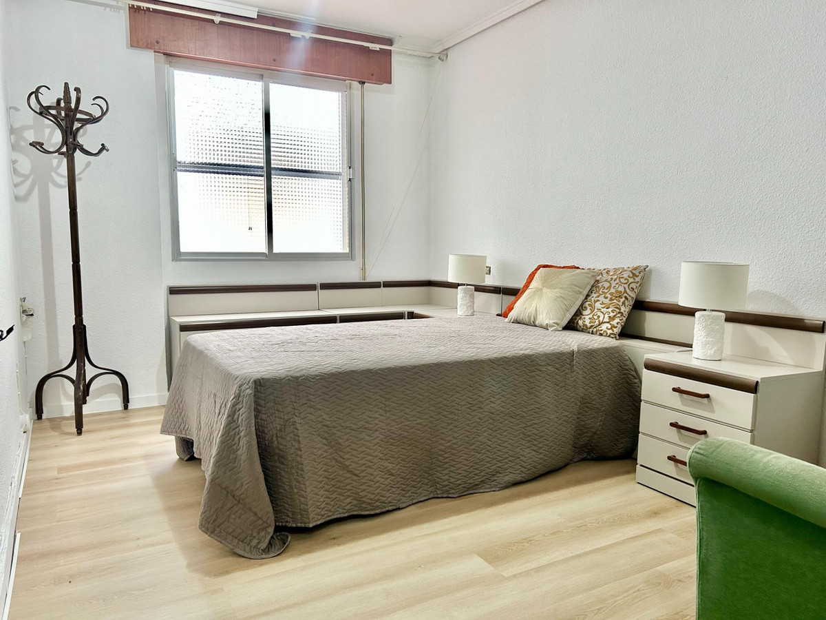 Se vende Apartamento Planta Media de 4 dormitorios en Costa Blanca, Alicante, España