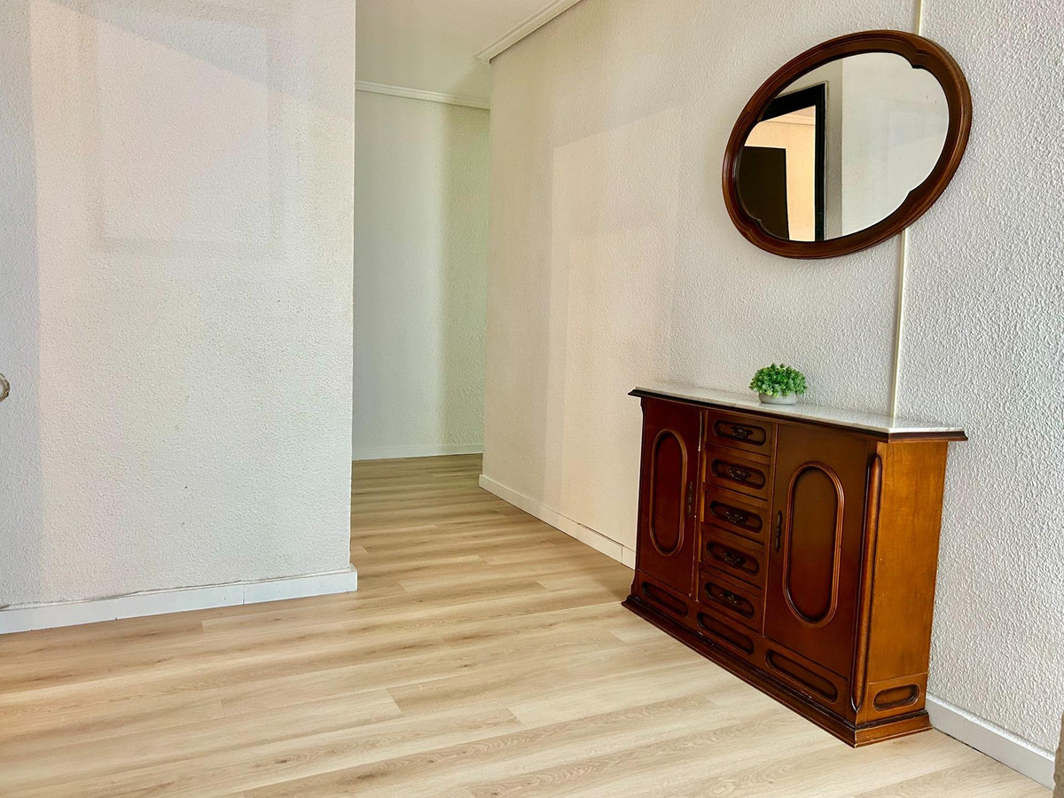 Se vende Apartamento Planta Media de 4 dormitorios en Costa Blanca, Alicante, España