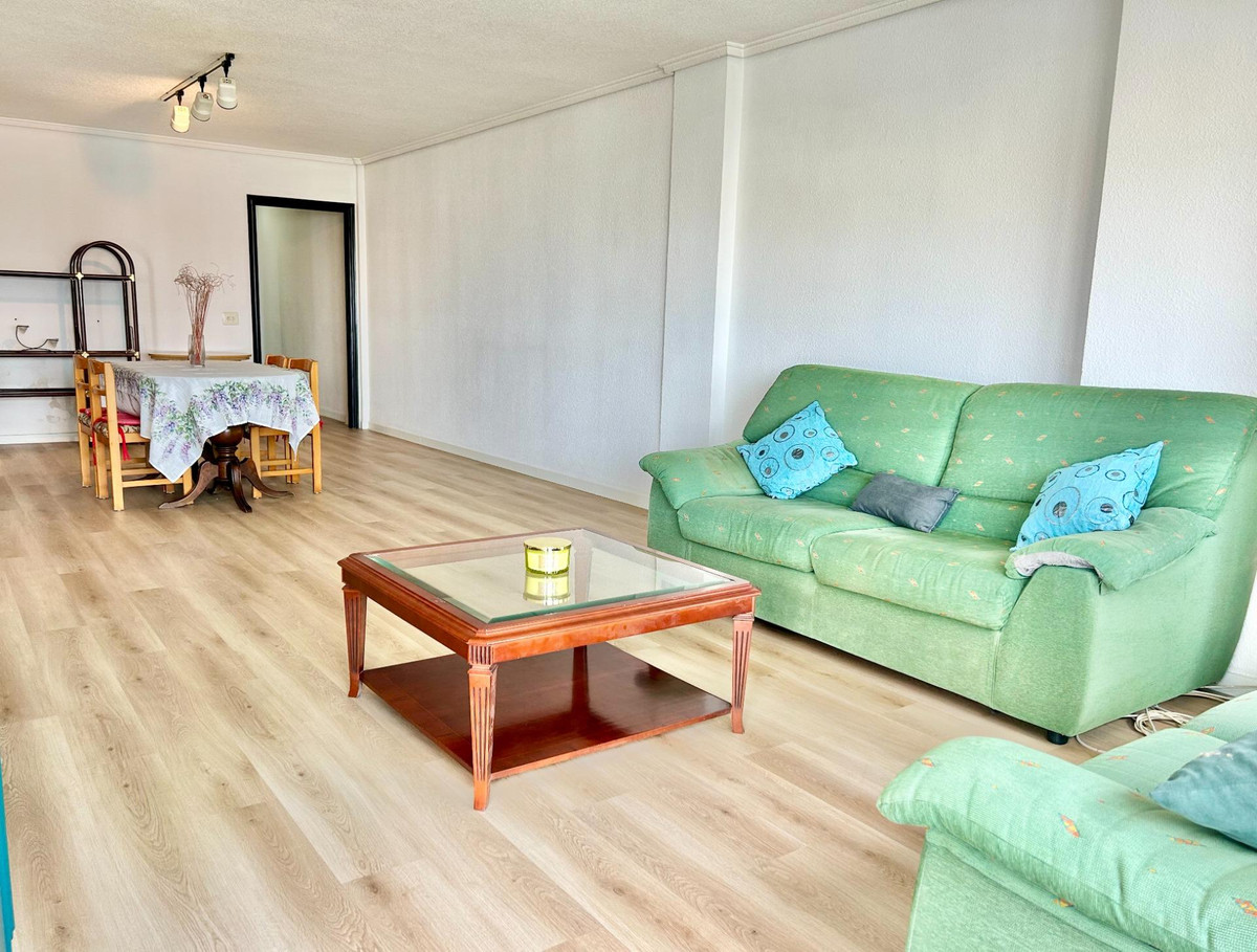 Se vende Apartamento Planta Media de 4 dormitorios en Costa Blanca, Alicante, España