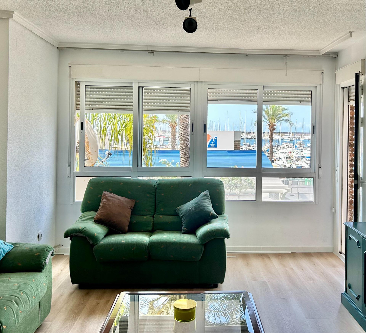 Se vende Apartamento Planta Media de 4 dormitorios en Costa Blanca, Alicante, España