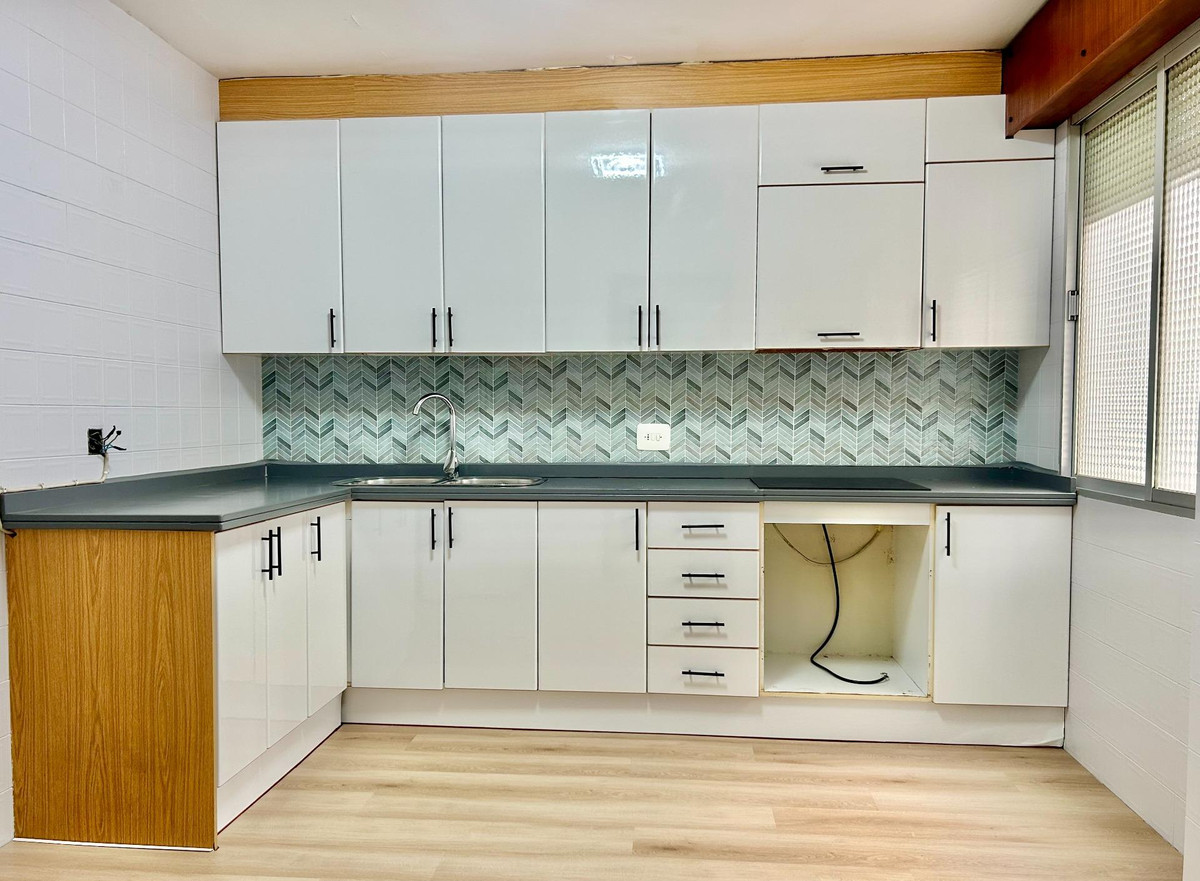 Se vende Apartamento Planta Media de 4 dormitorios en Costa Blanca, Alicante, España