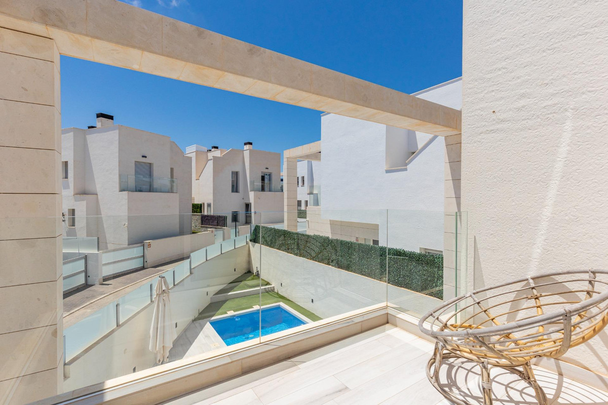 3 Bed Townhouse for sale in Lomas De Cabo Roig Costa Blanca, Alicante, Spain
