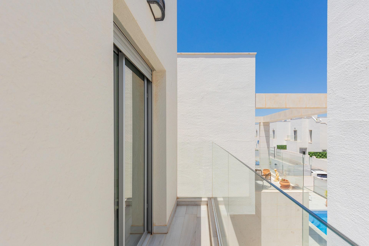 3 Bed Townhouse for sale in Lomas De Cabo Roig Costa Blanca, Alicante, Spain