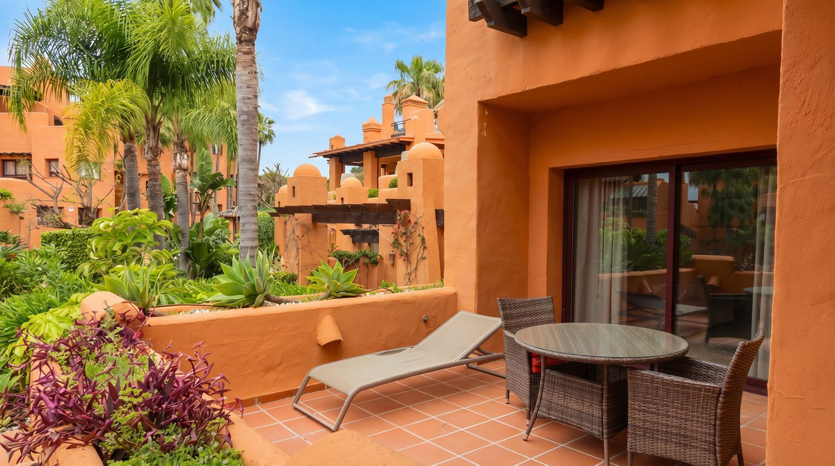 2 Bed Apartment for sale in Nueva Andalucía Costa Del Sol, Málaga, Spain