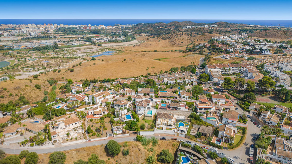 6 Bed Townhouse for sale in Mijas Costa Del Sol, Málaga, Spain