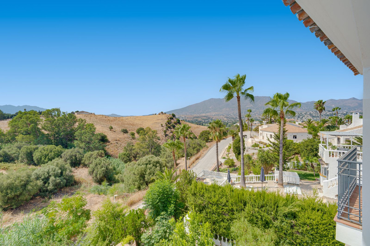6 Bed Townhouse for sale in Mijas Costa Del Sol, Málaga, Spain