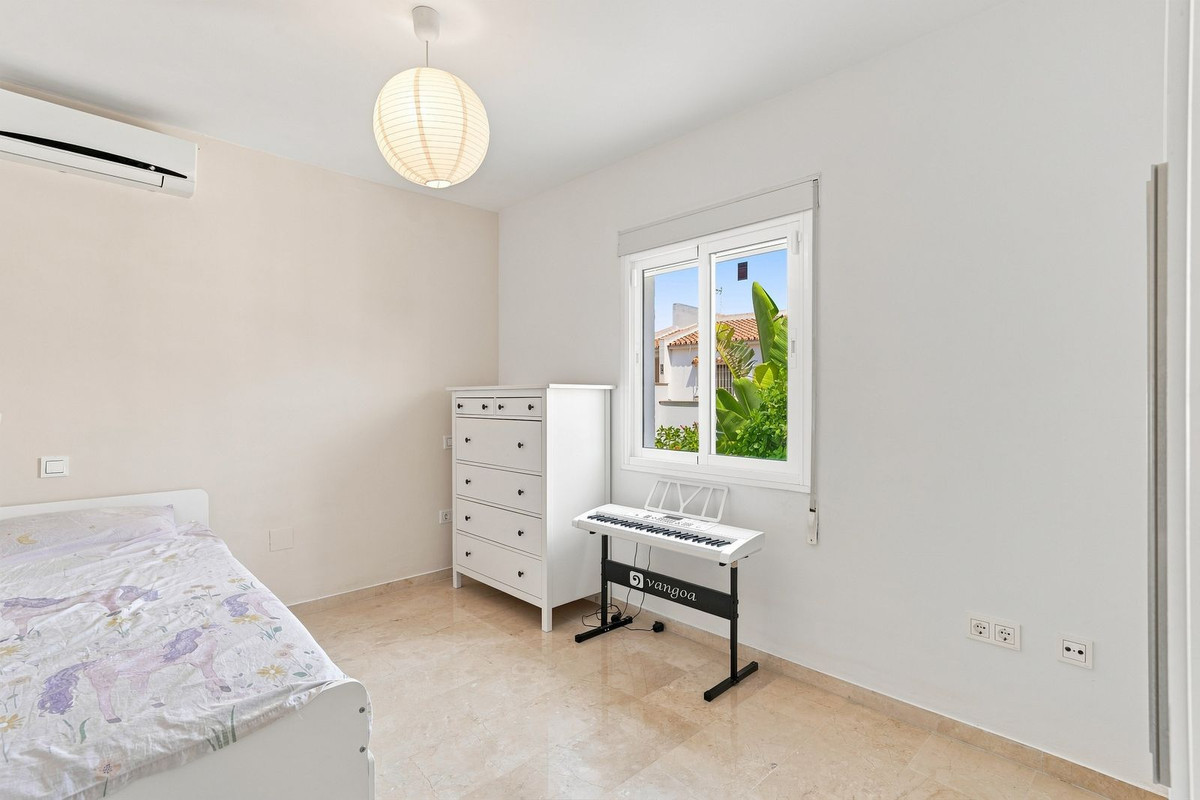 6 Bed Townhouse for sale in Mijas Costa Del Sol, Málaga, Spain