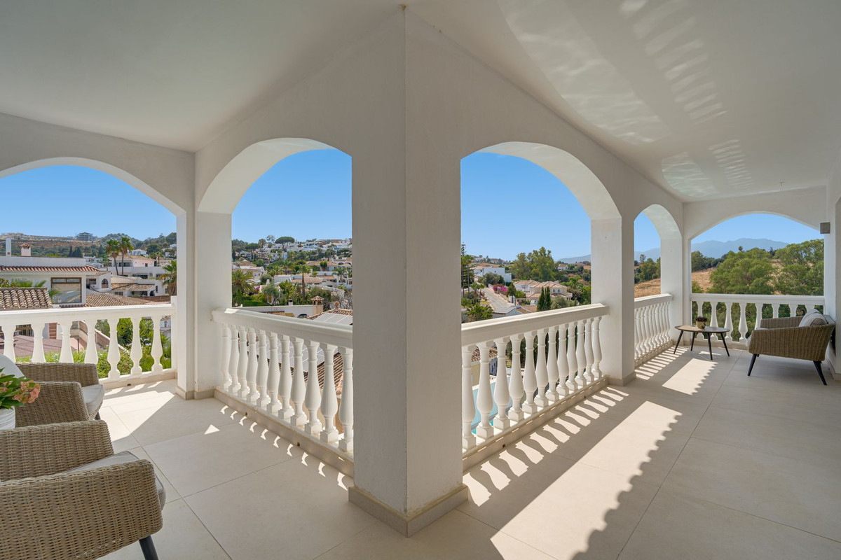 6 Bed Townhouse for sale in Mijas Costa Del Sol, Málaga, Spain