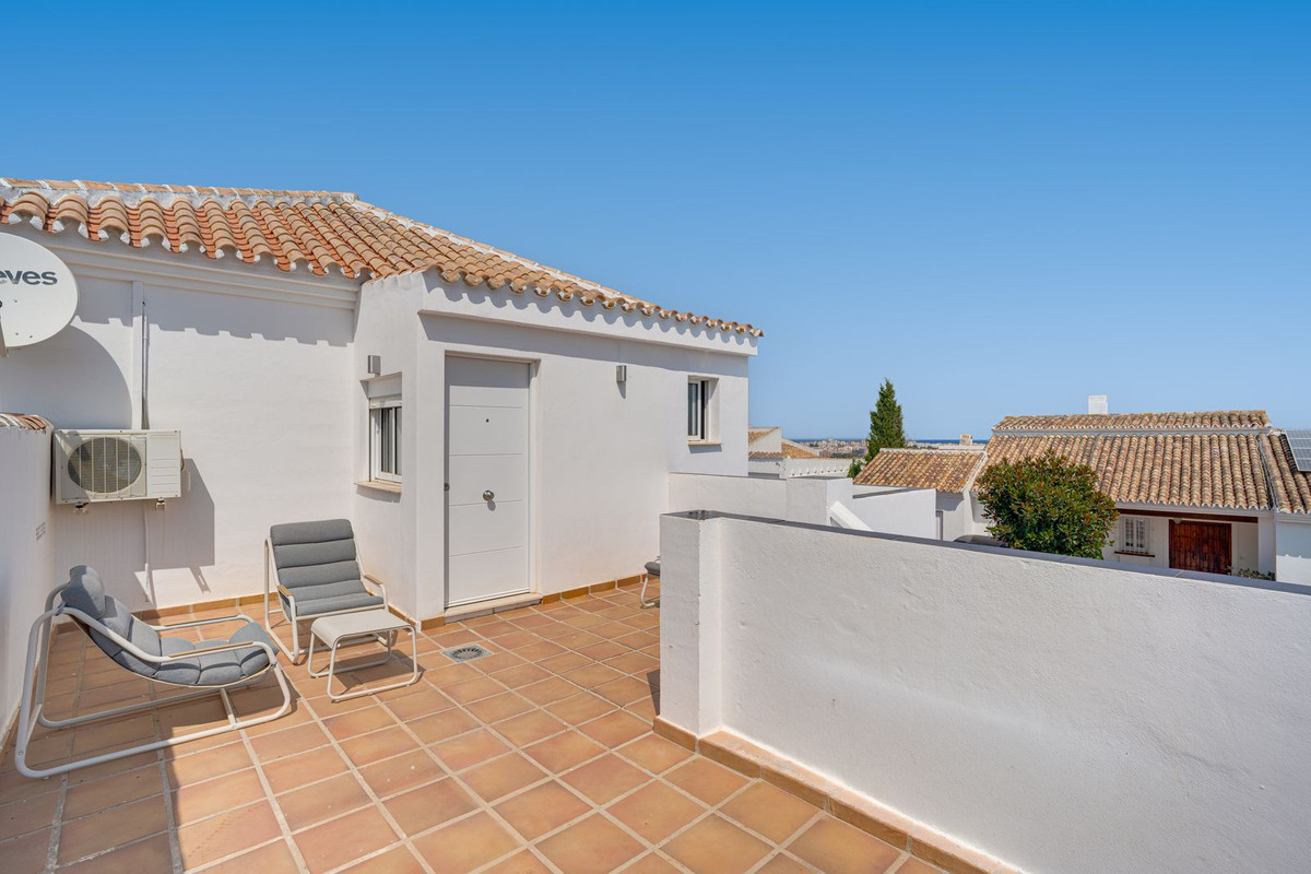 6 Bed Townhouse for sale in Mijas Costa Del Sol, Málaga, Spain