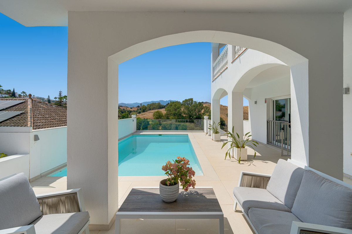 6 Bed Townhouse for sale in Mijas Costa Del Sol, Málaga, Spain