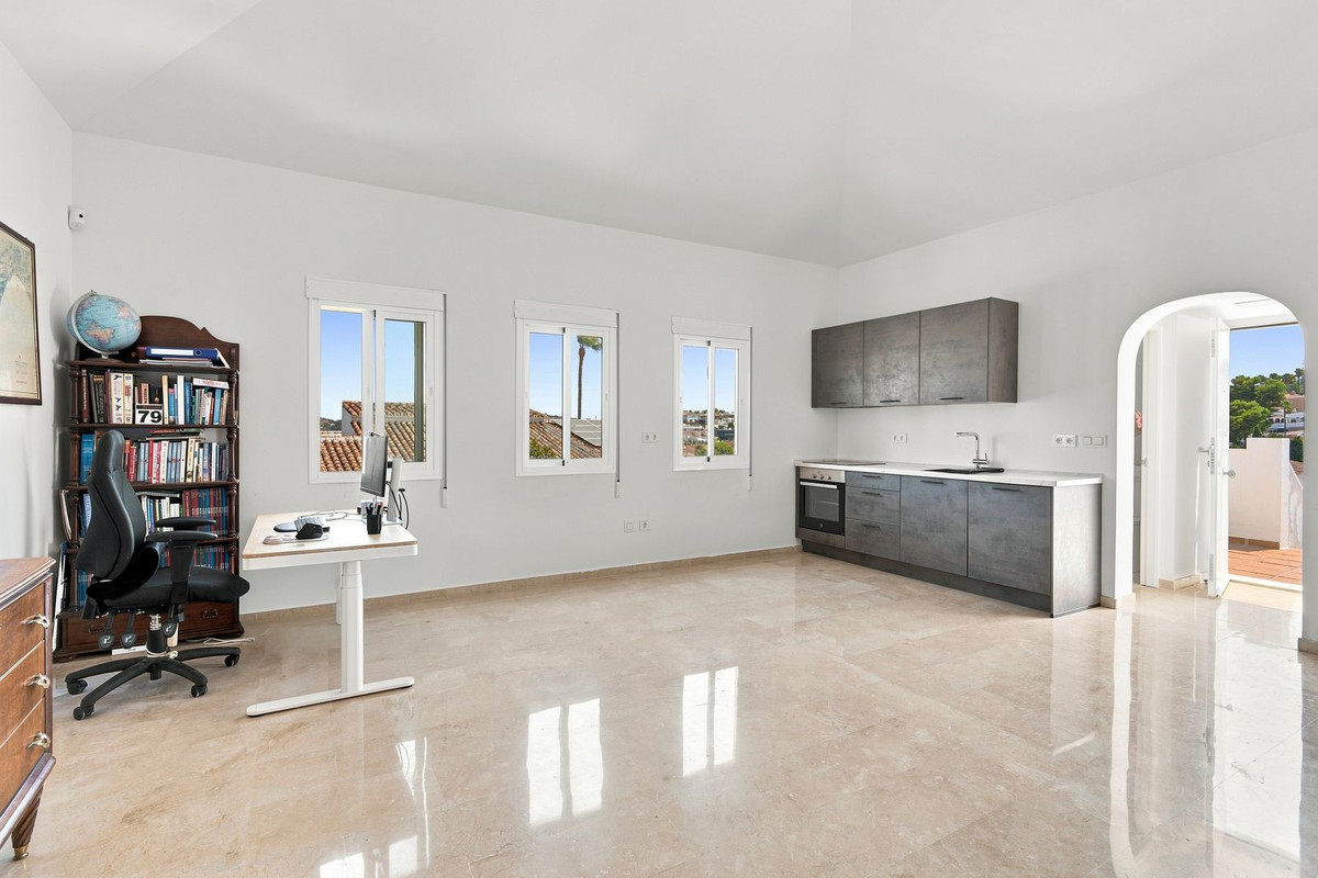 6 Bed Townhouse for sale in Mijas Costa Del Sol, Málaga, Spain